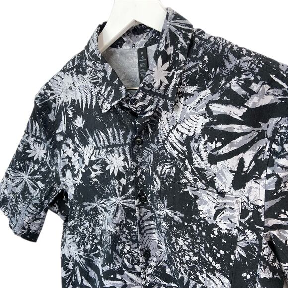 Lululemon All Town Button Down Canopy Ice Grey Black Shirt- Men's Size M - Picture 3 of 6